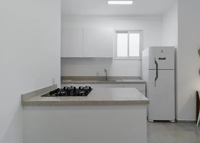 Apto C/ Churrasq A 300M Da Praia Em Floripa Res201